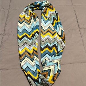 Chevron Patterned Scarf - Multicolor